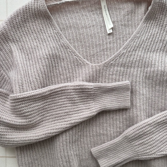 Aritzia Babaton Sweater - Picture 4 of 4